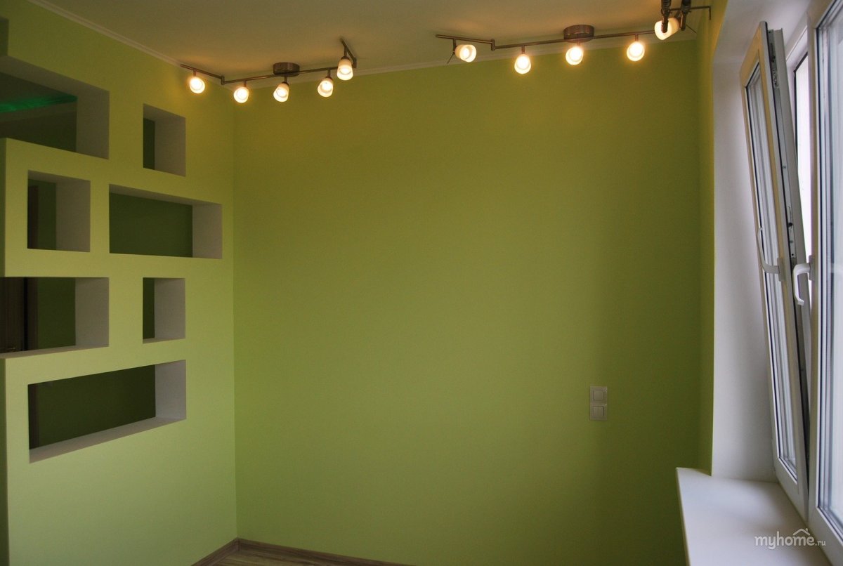 Гипсокартонная перегородка с полками