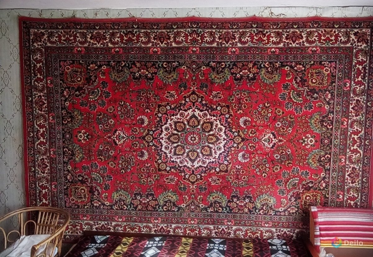 Старинный ковер