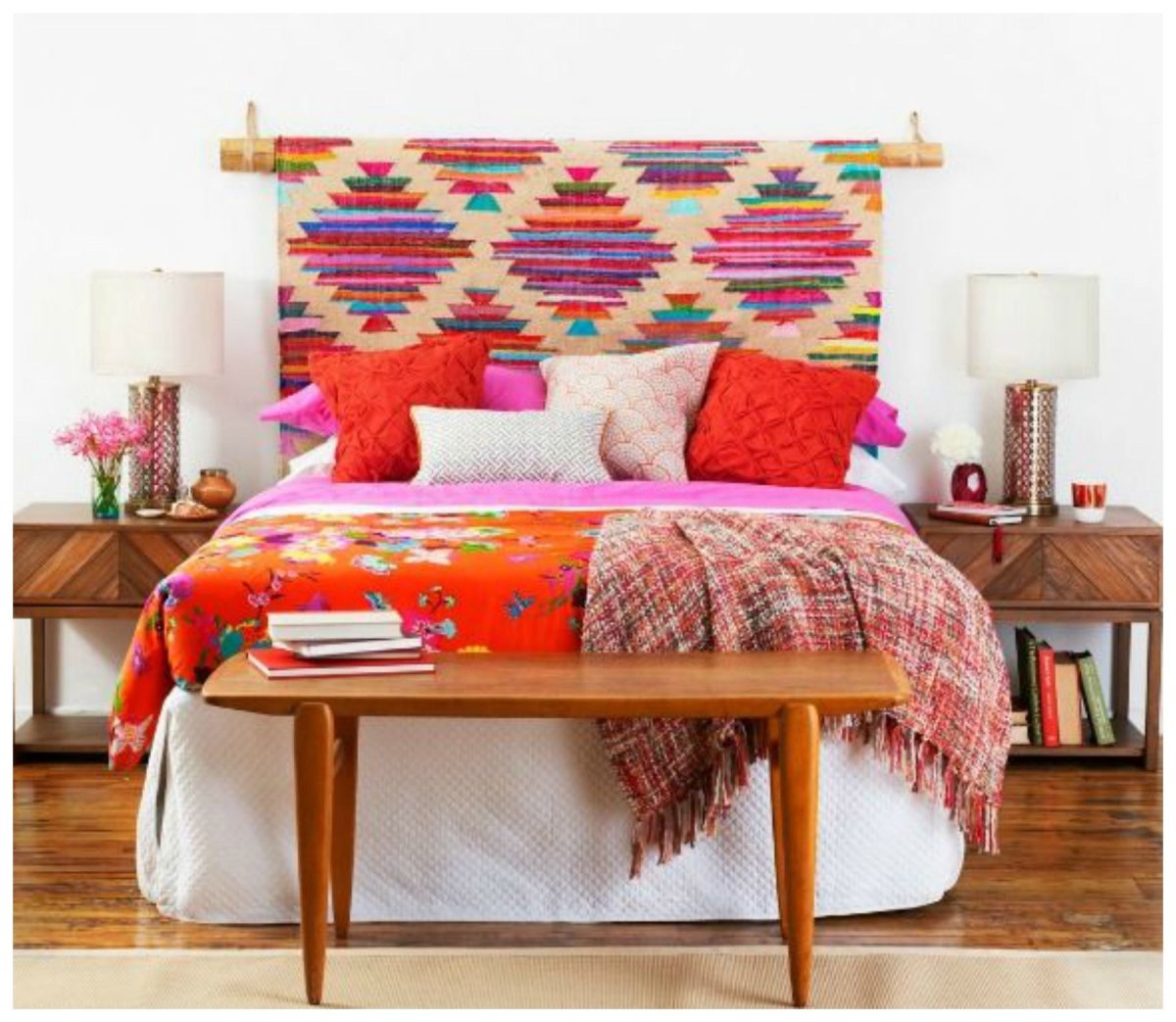 Изголовье кровати