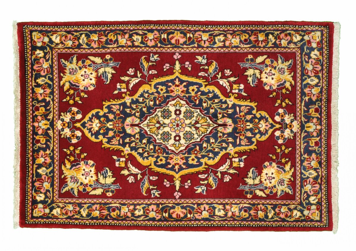 Старинный ковер