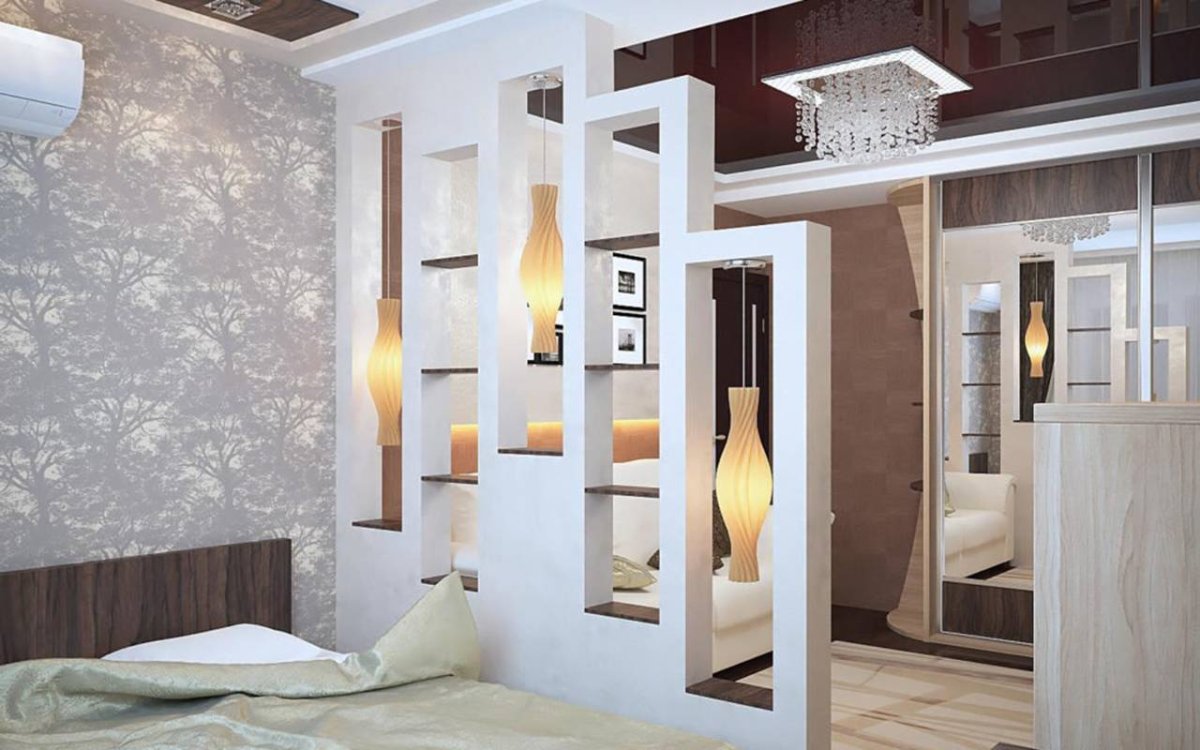 Спальня с перегородкой декоративной