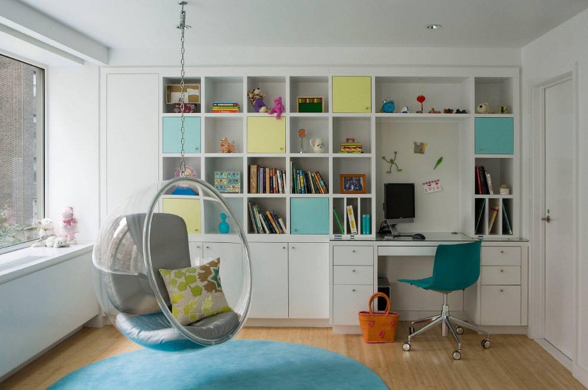 Стеллаж в подростковую комнату