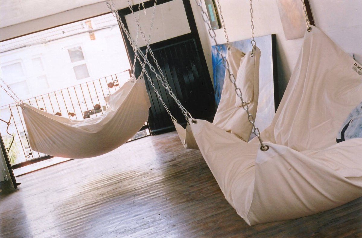 Подвесная кровать