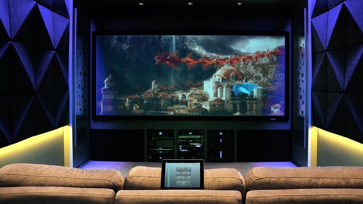 Домашний кинотеатр с телевизором