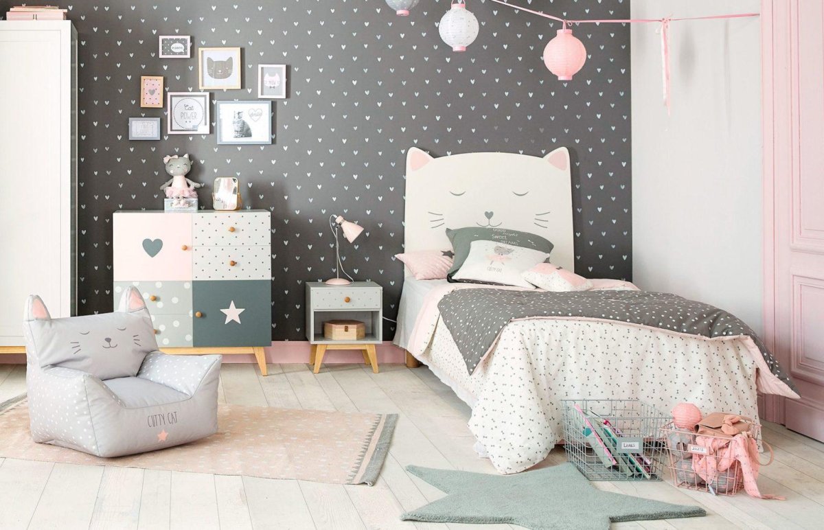 Интерьер детской в горошек