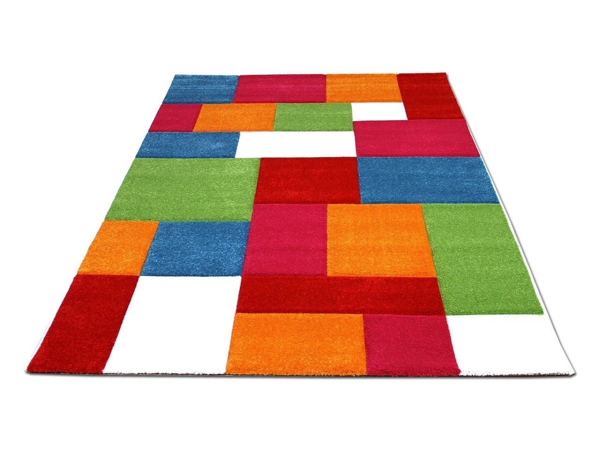 Разноцветный ковер для детей