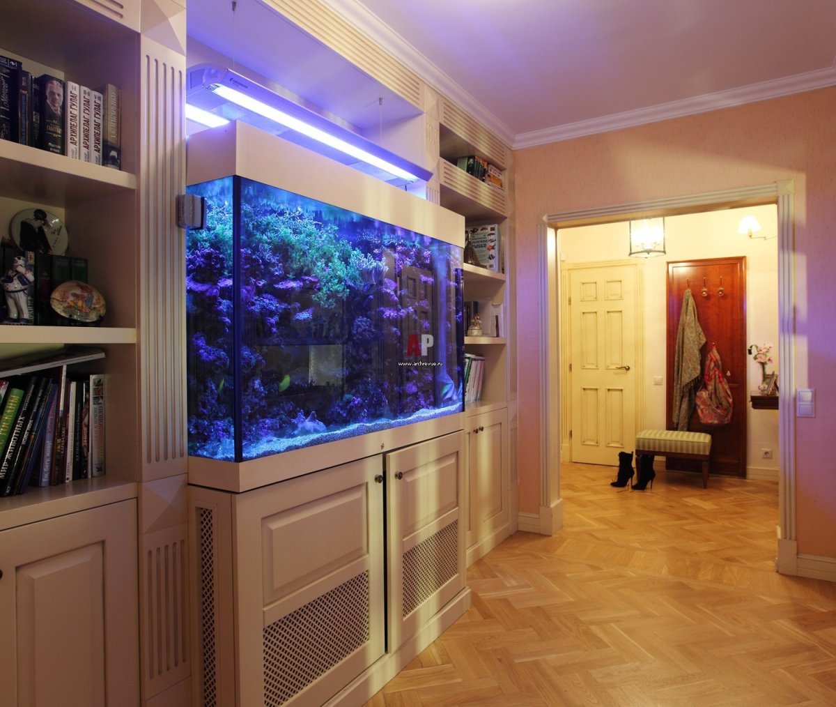 Встроенные аквариумы в интерьере