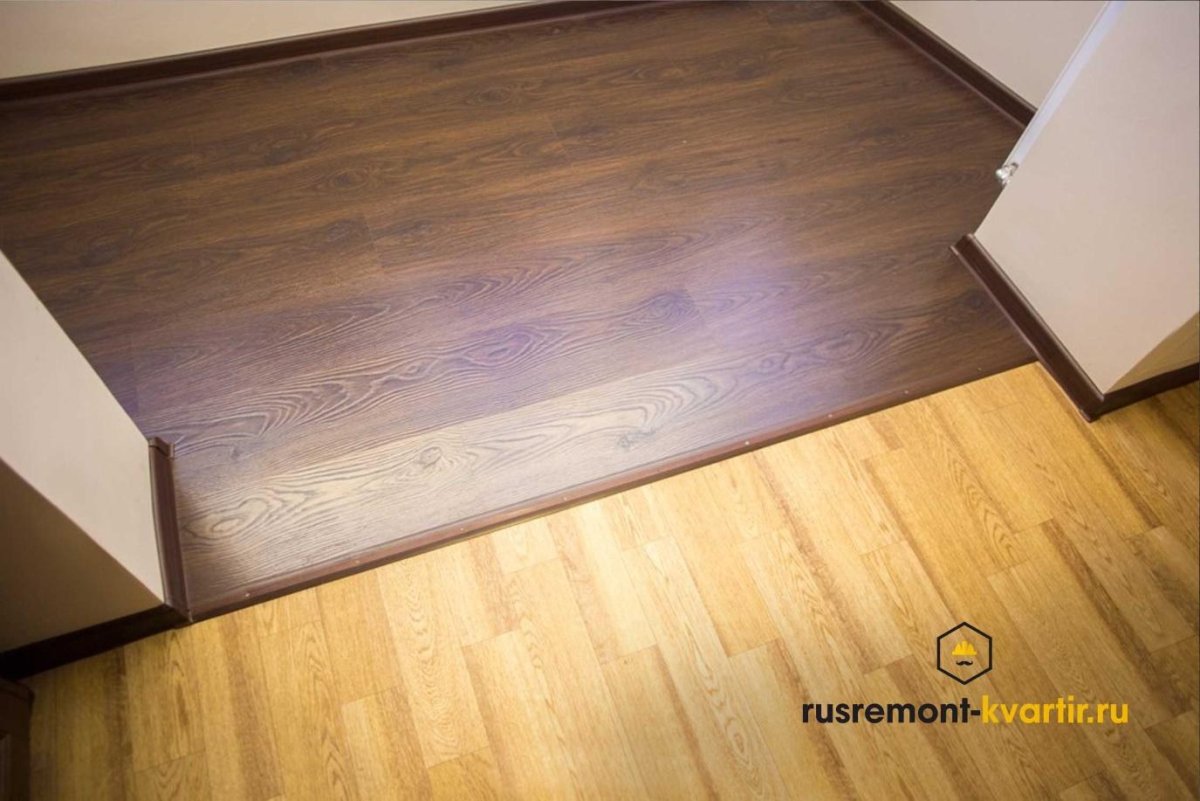 Разный ламинат в комнатах