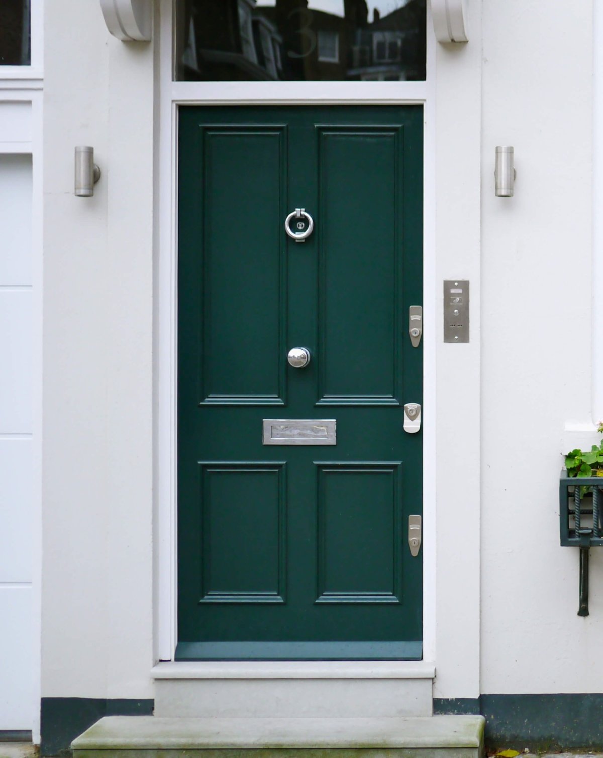 Входные двери в американском стиле