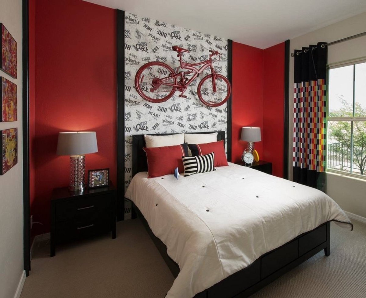 Красный в интерьере спальни