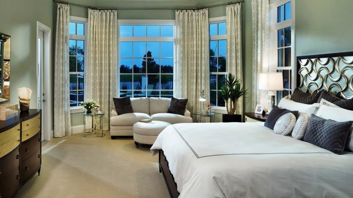 Спальня с эркерным окном