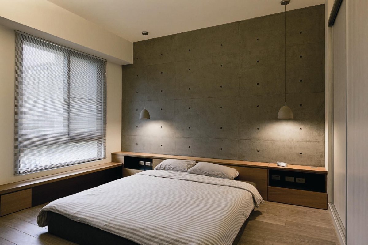 Розетки в спальне у кровати