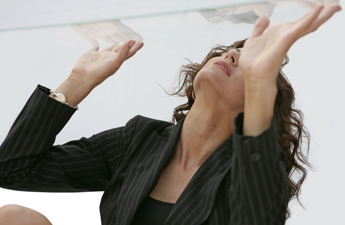 Уперся в стеклянный потолок