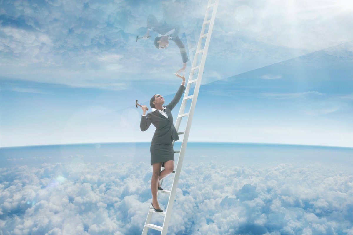 Уперся в стеклянный потолок