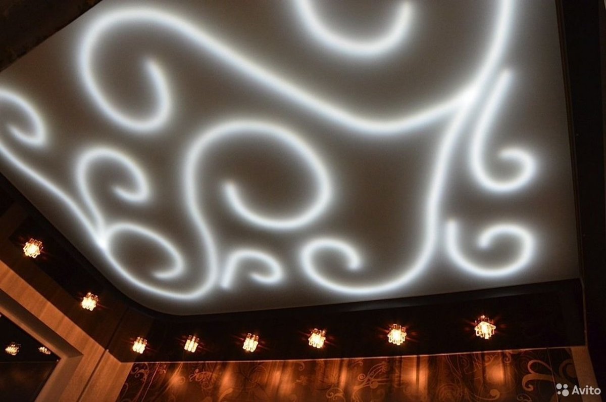 Потолок с подсветкой