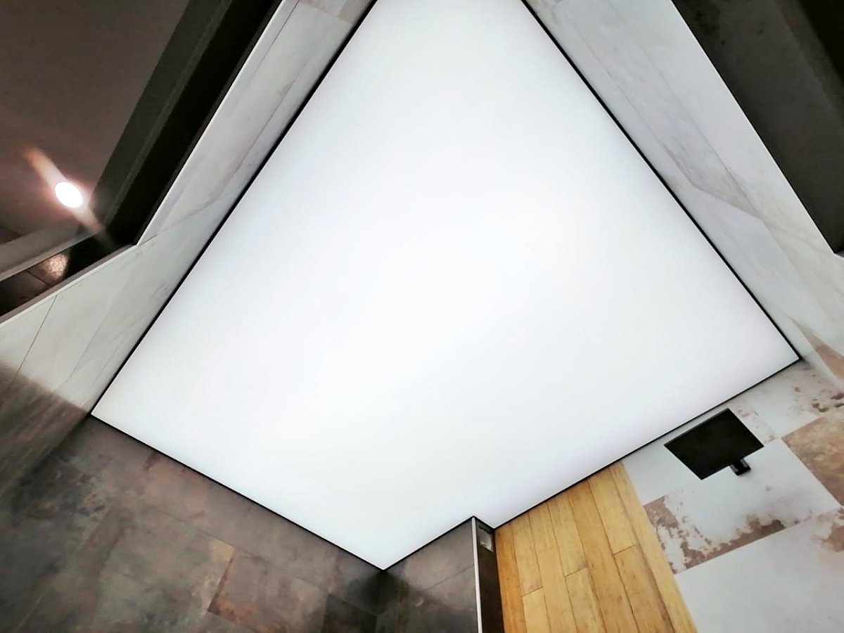 Световой потолок натяжной