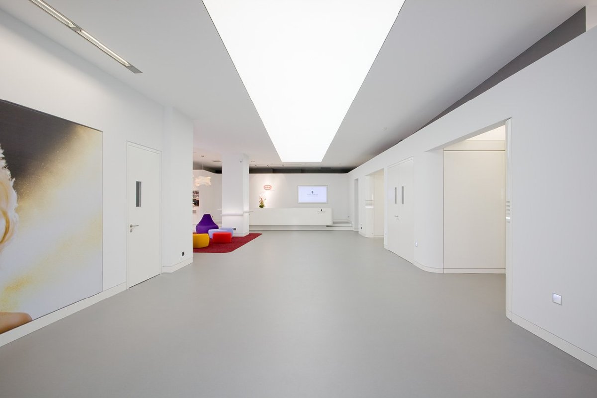 Светопропускаемый натяжной потолок