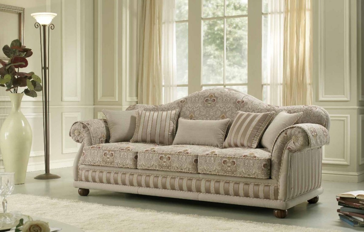 Диван классический