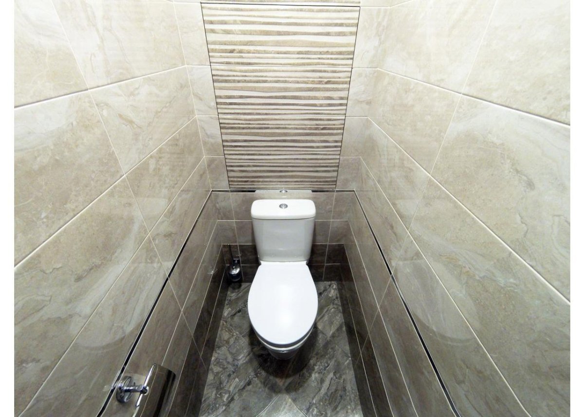 Отделка туалета стеновыми панелями