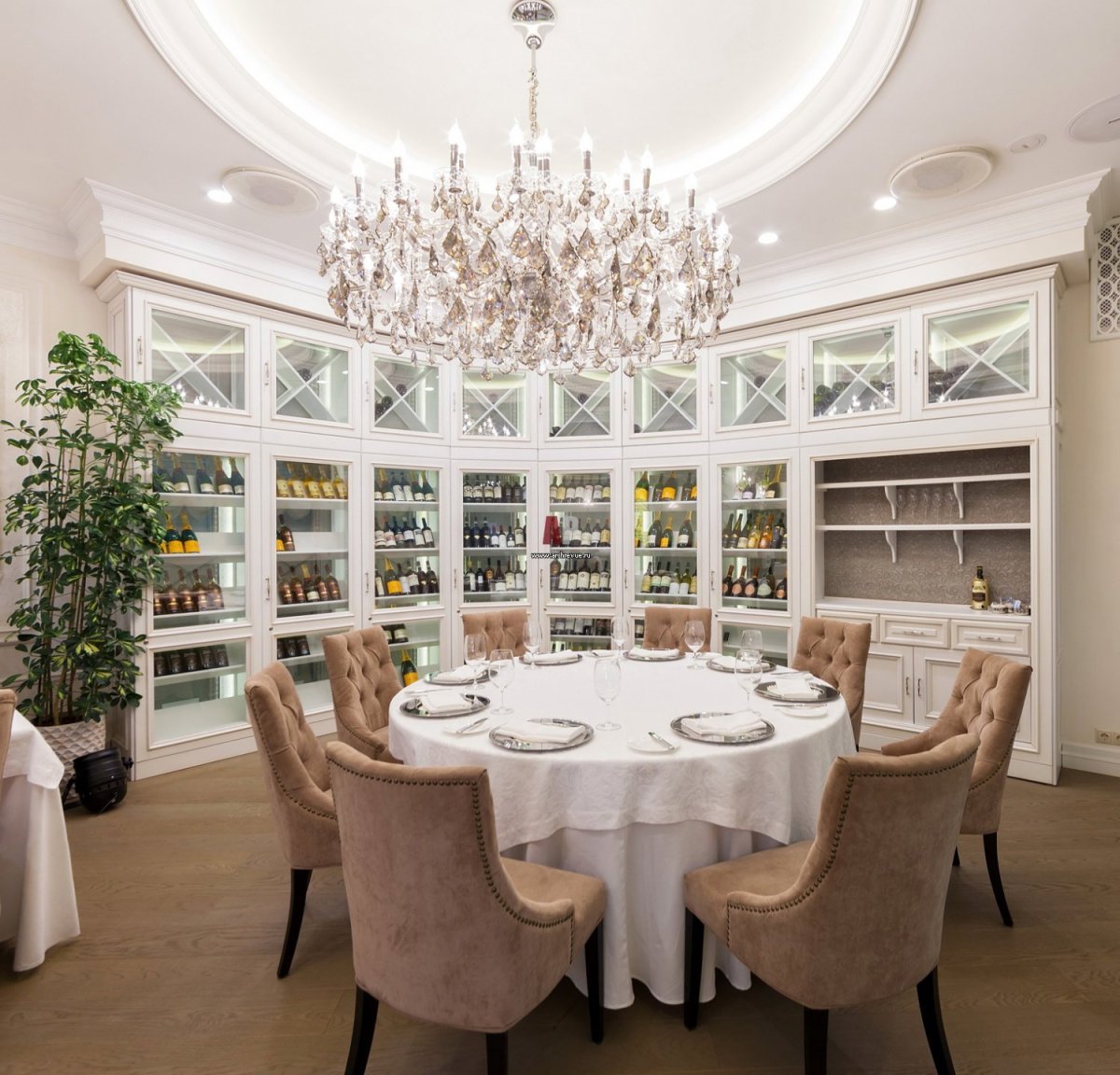 Ресторан в стиле Неоклассика