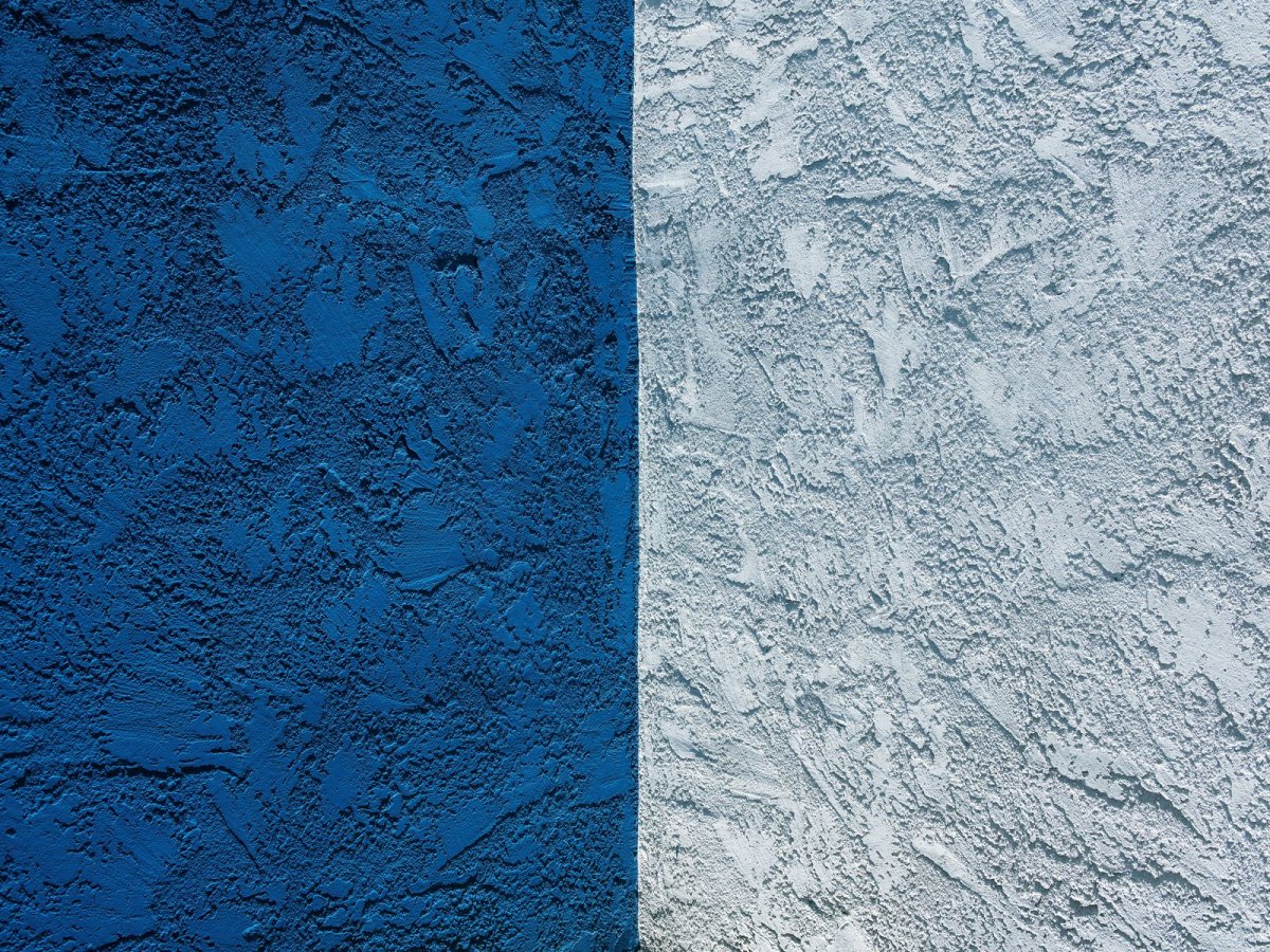 Синяя штукатурка