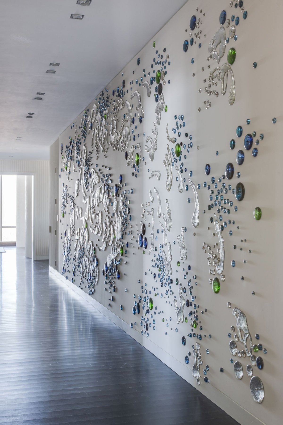 Дизайнерские инсталляции на стену