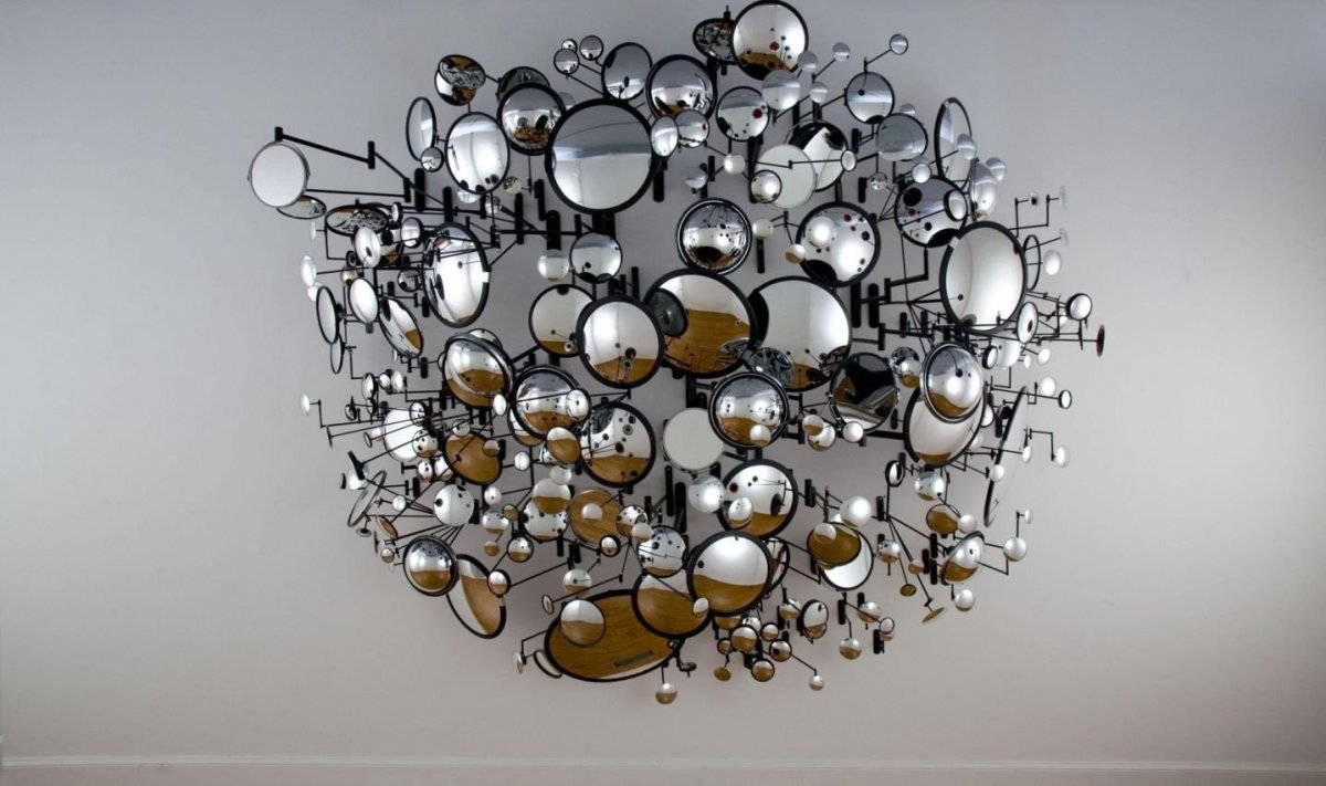 Металлические инсталляции на стену