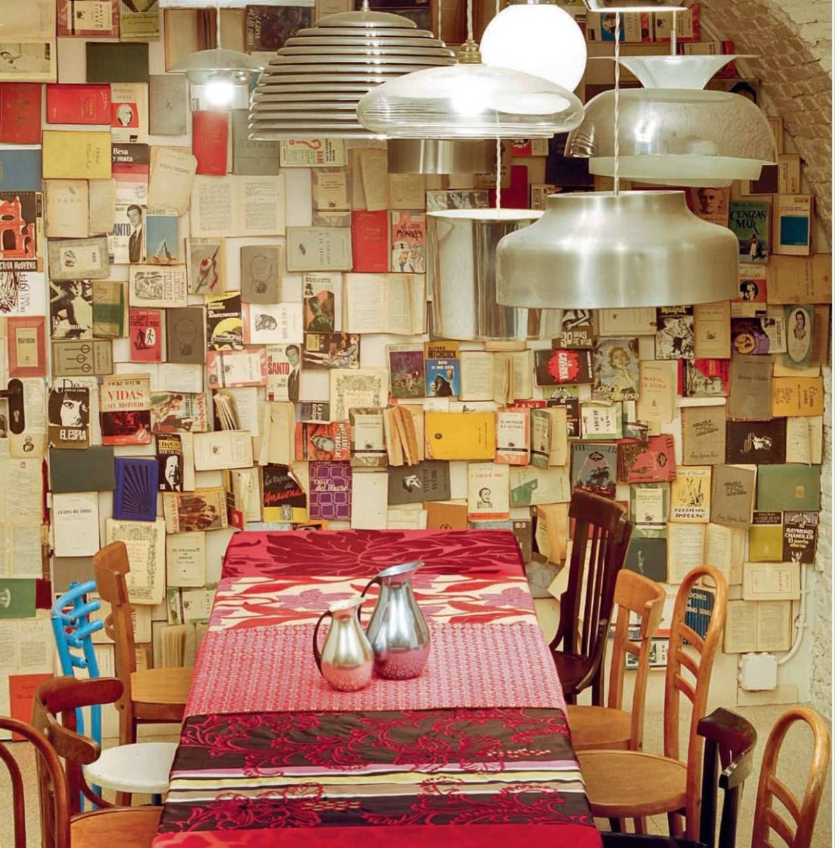 Декор стен тканью