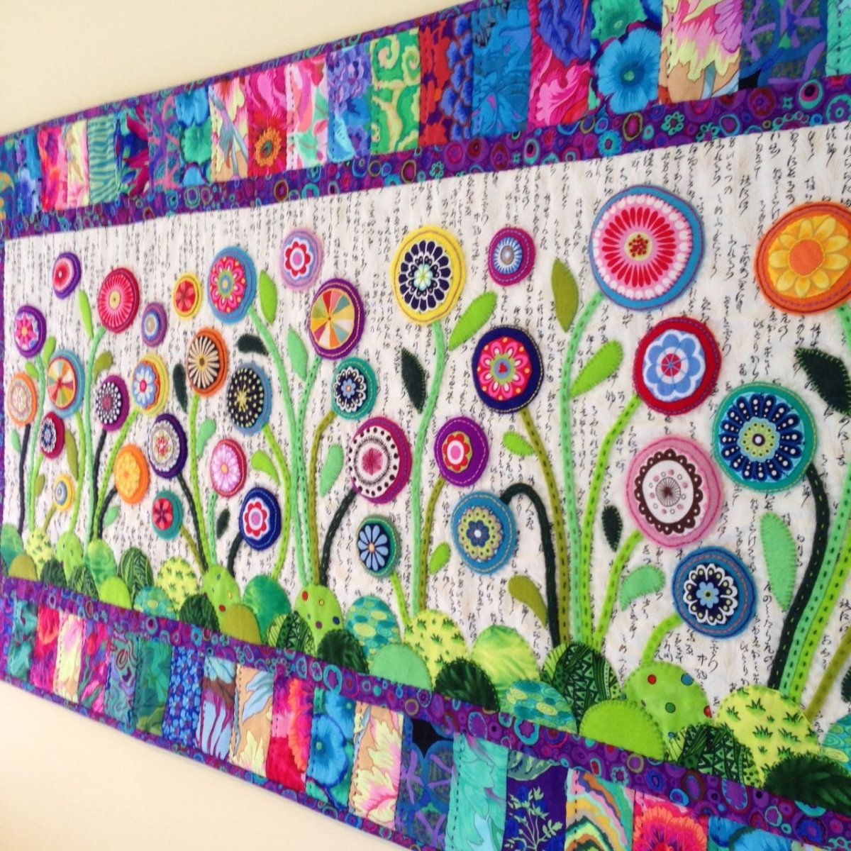 Панно из ткани