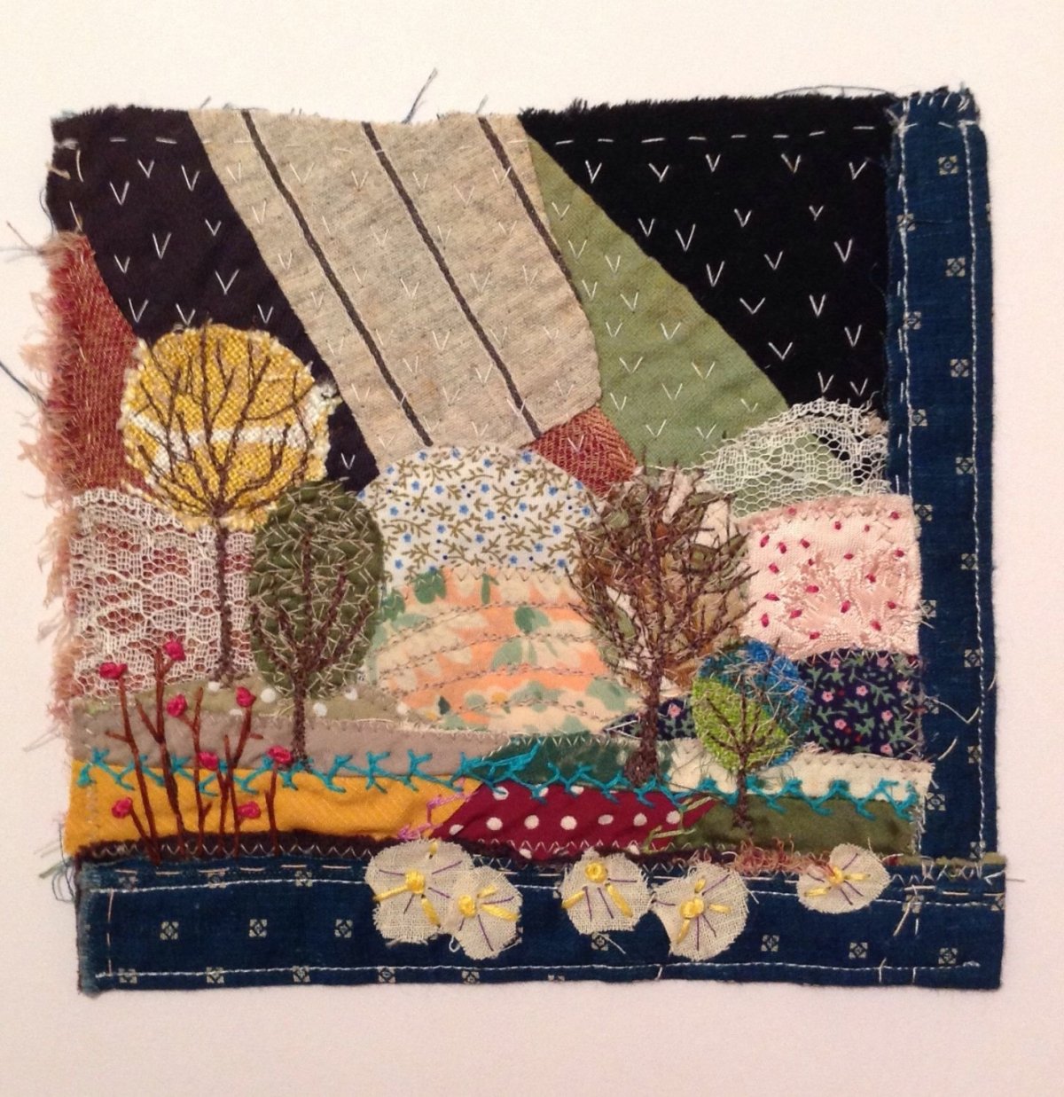 Панно из ткани