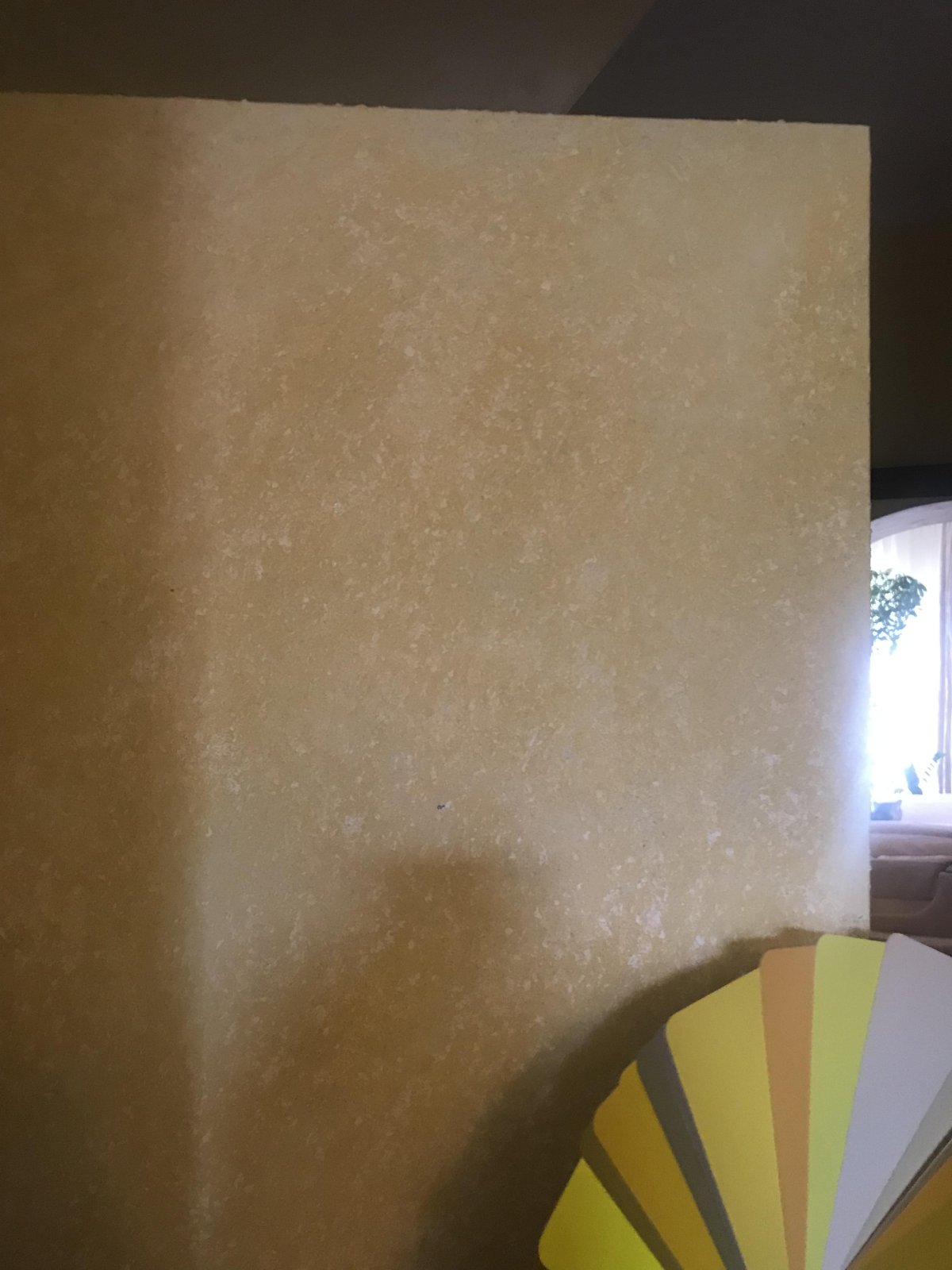 Керамогранит 300х300 соль перец в интерьере стена