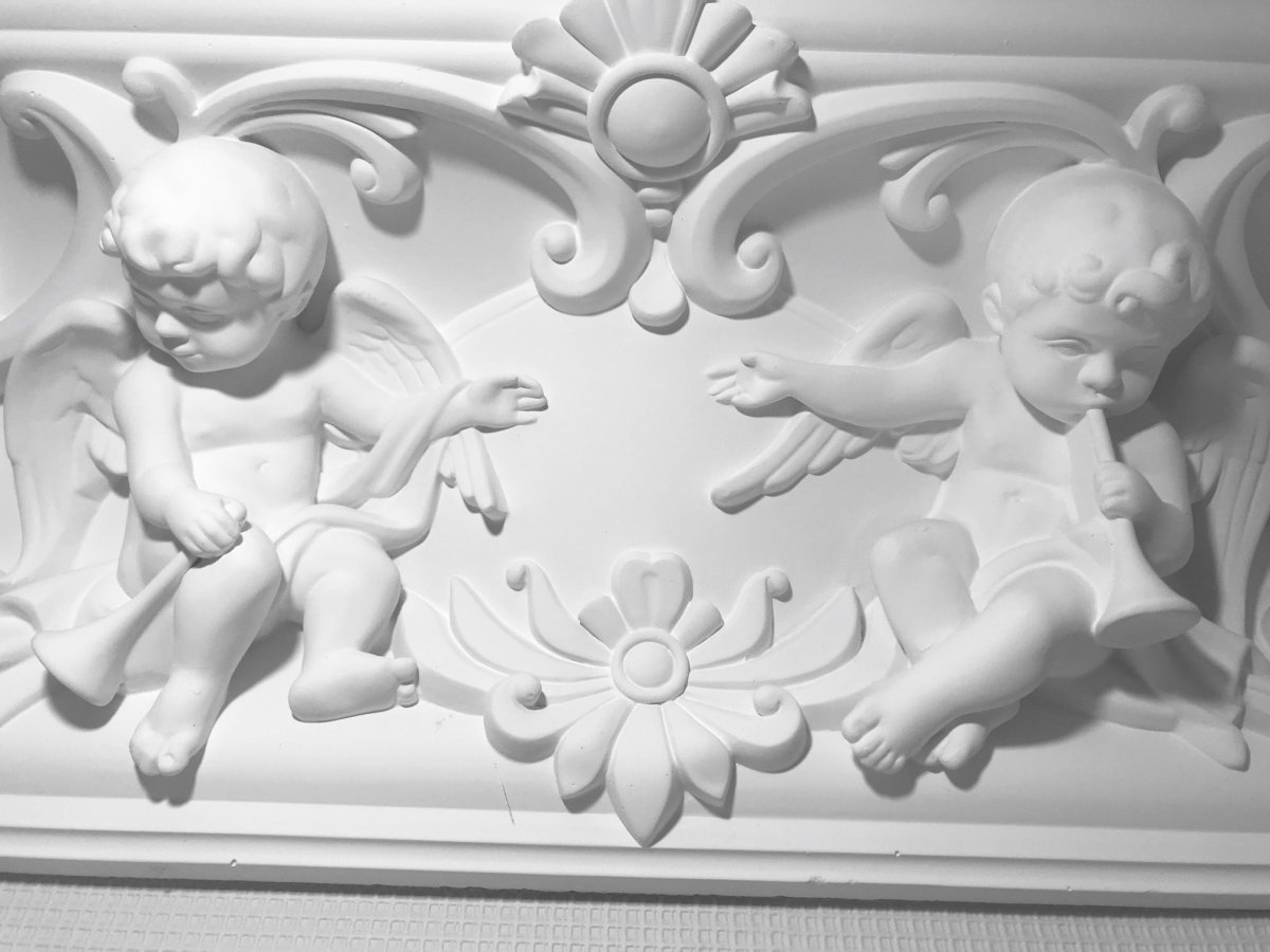 Гипсовые изделия с львом