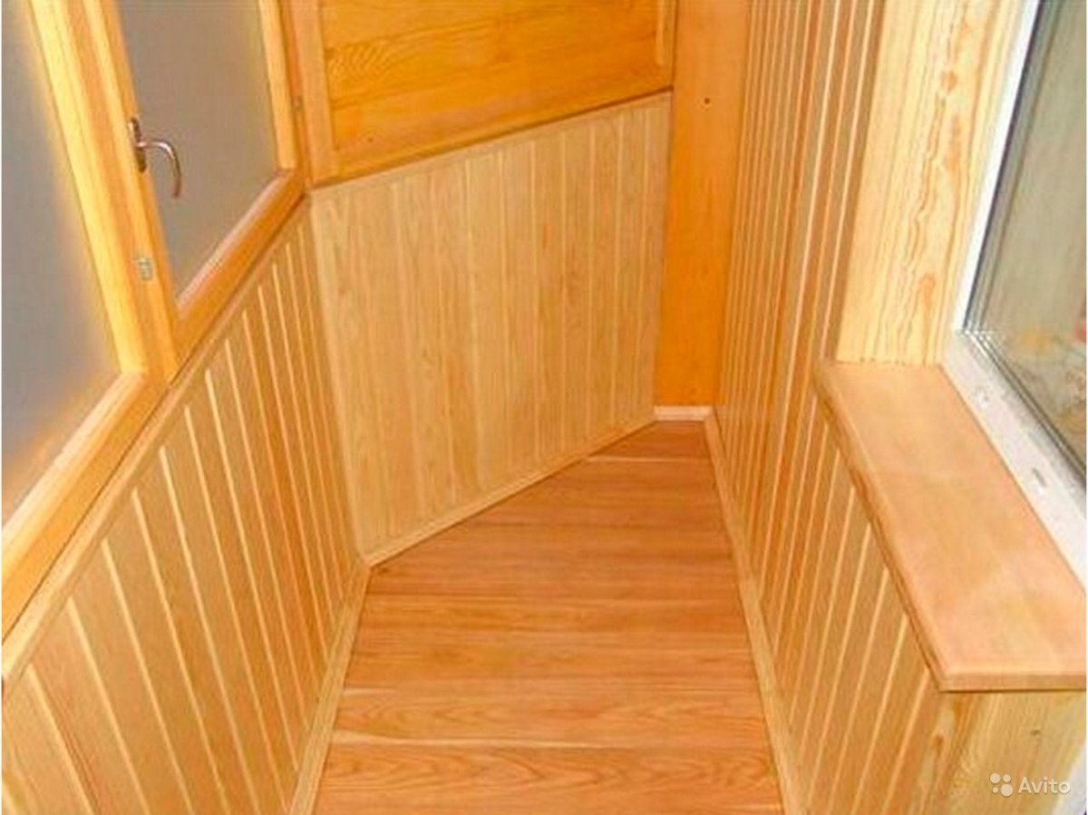 Вагонка штиль на балконе