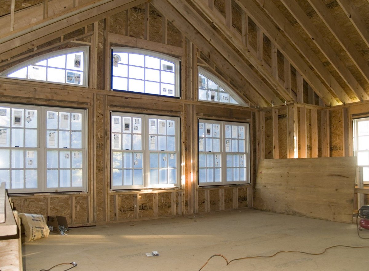 Окна на мансардном этаже