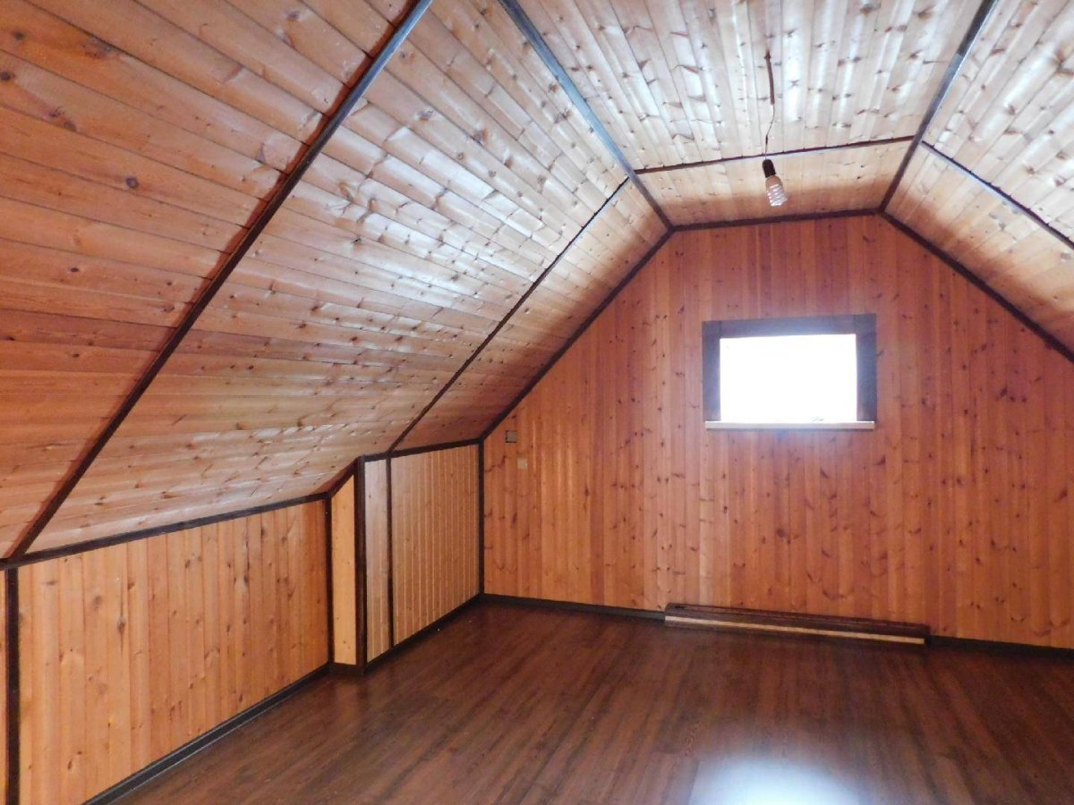 Отделка мансард вагонкрой