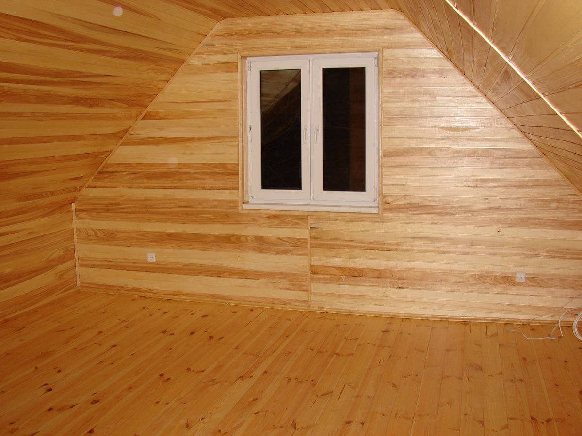 Отделка мансарды вагонкой