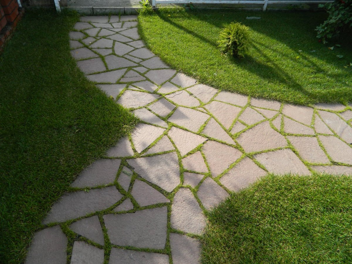 Камень плитняк для мощения