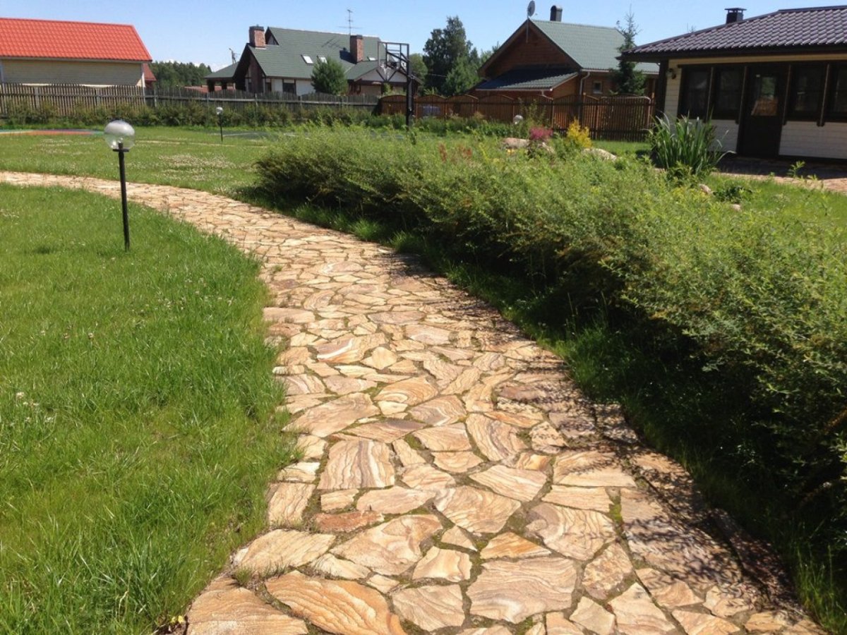 Плитняк в ландшафте