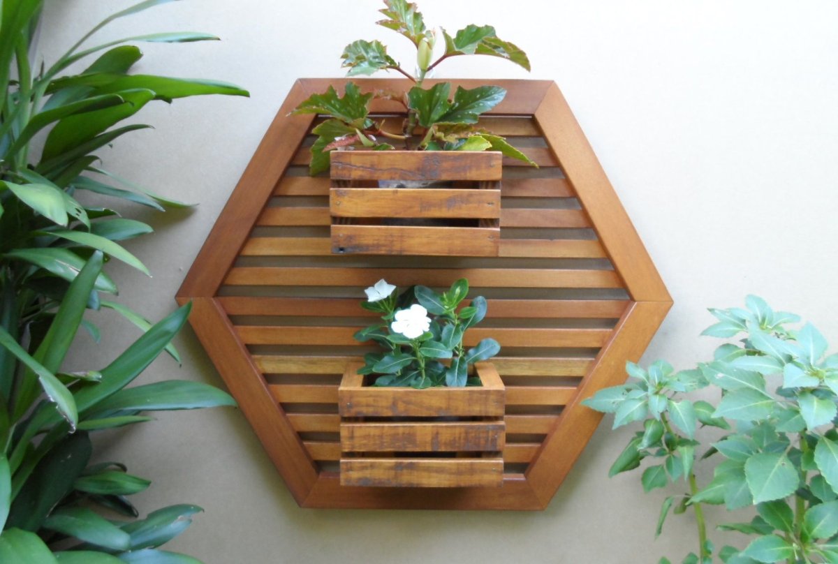 Цветочный горшок из реечек