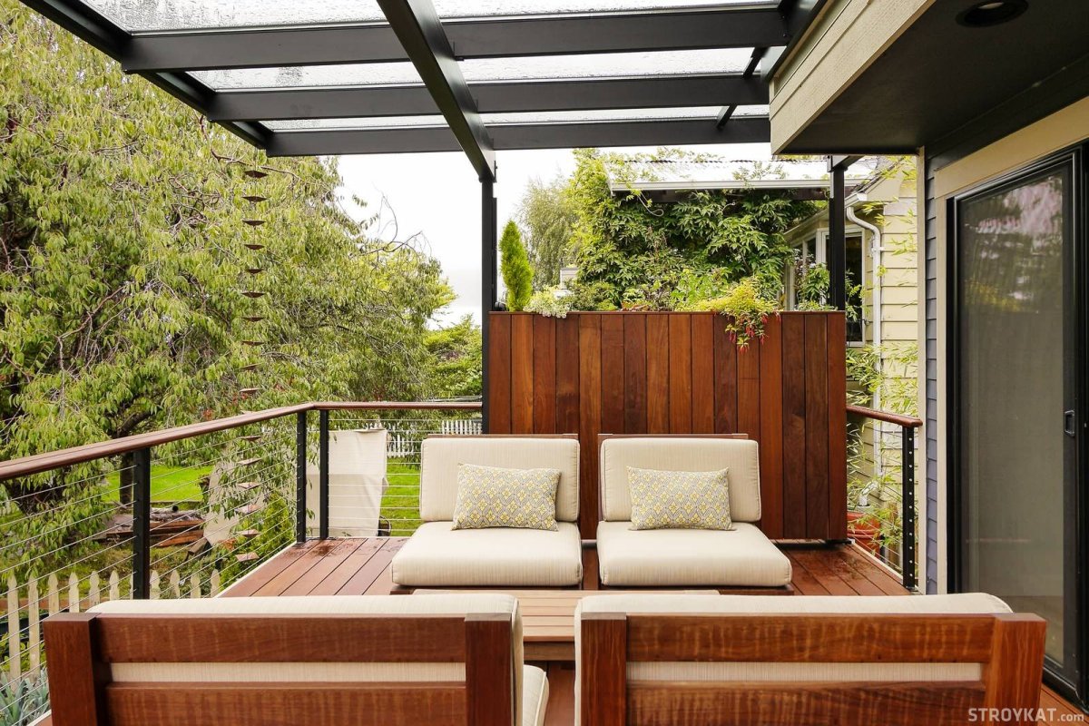 Терраса к дому в современном стиле