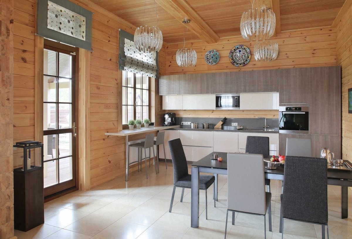 Кухня-гостиная 30м2 в деревянном доме