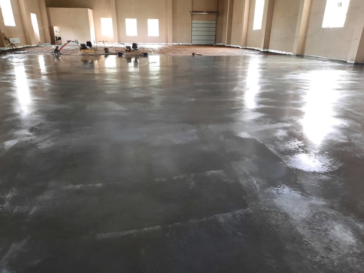 Окрасочные полимерные покрытия для бетонных полов