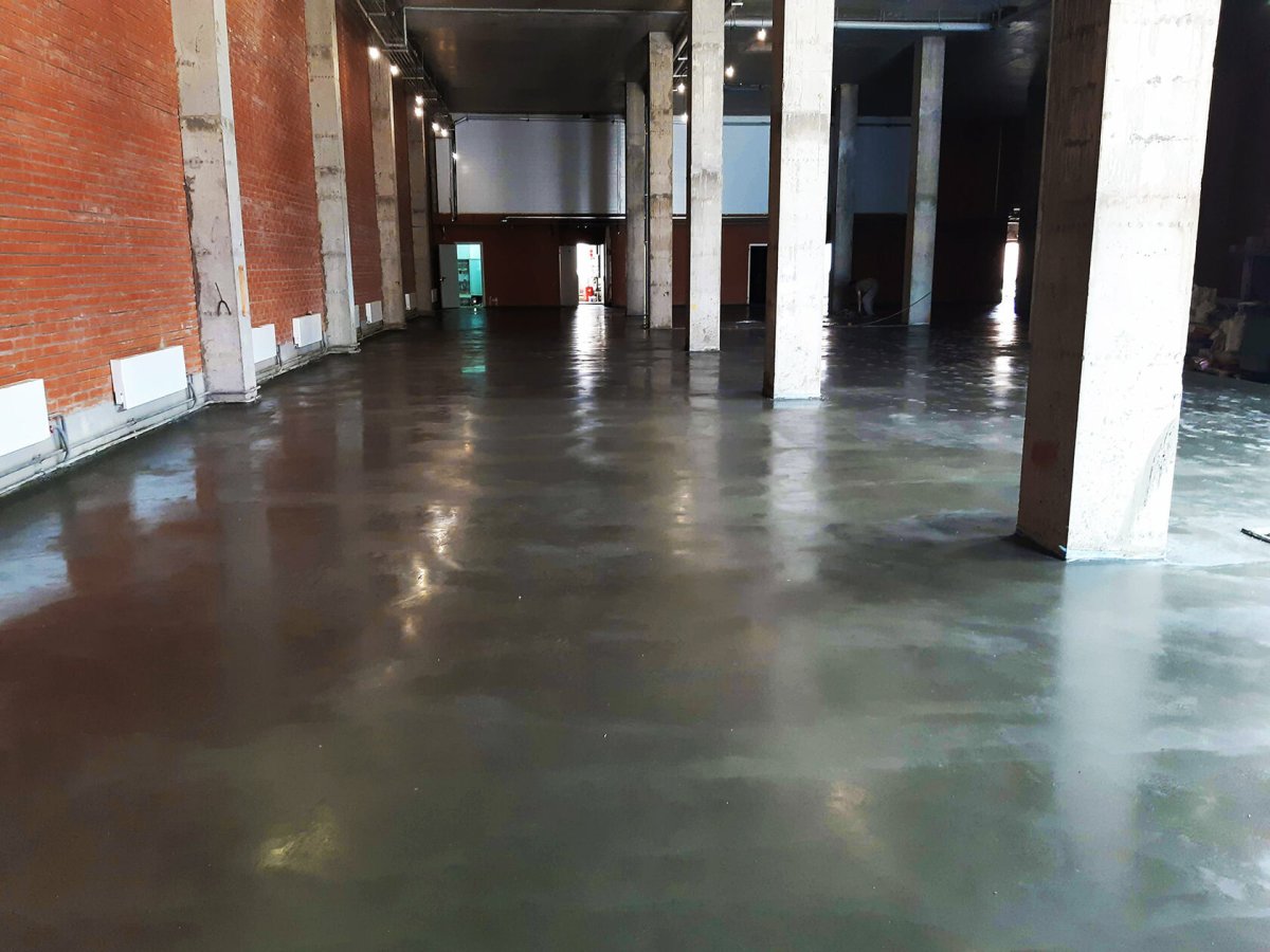 Жидкие полы для складских помещений