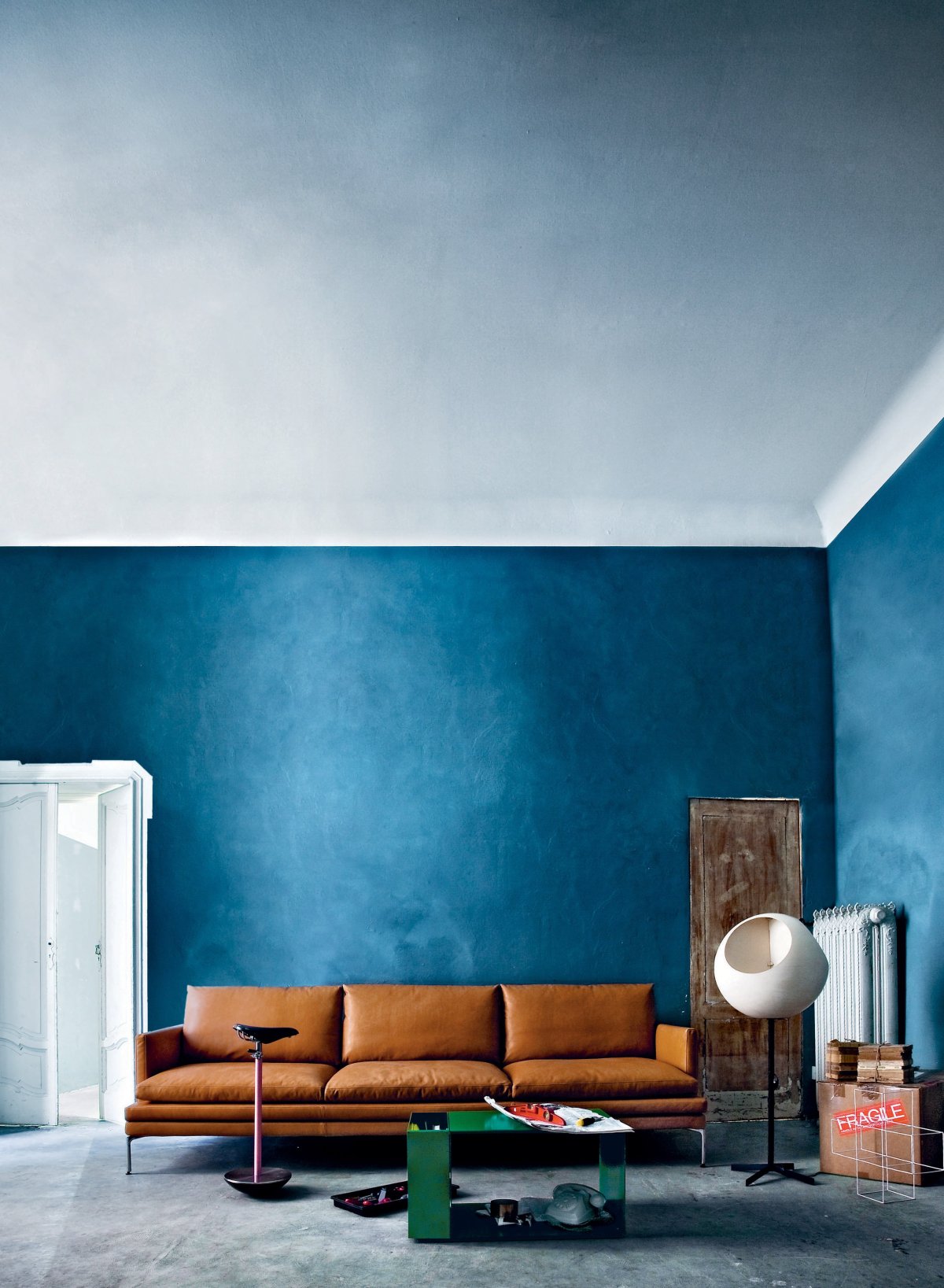 Краска на стенах в интерьере