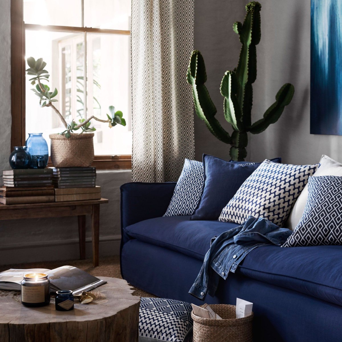 Синий и коричневый в интерьере