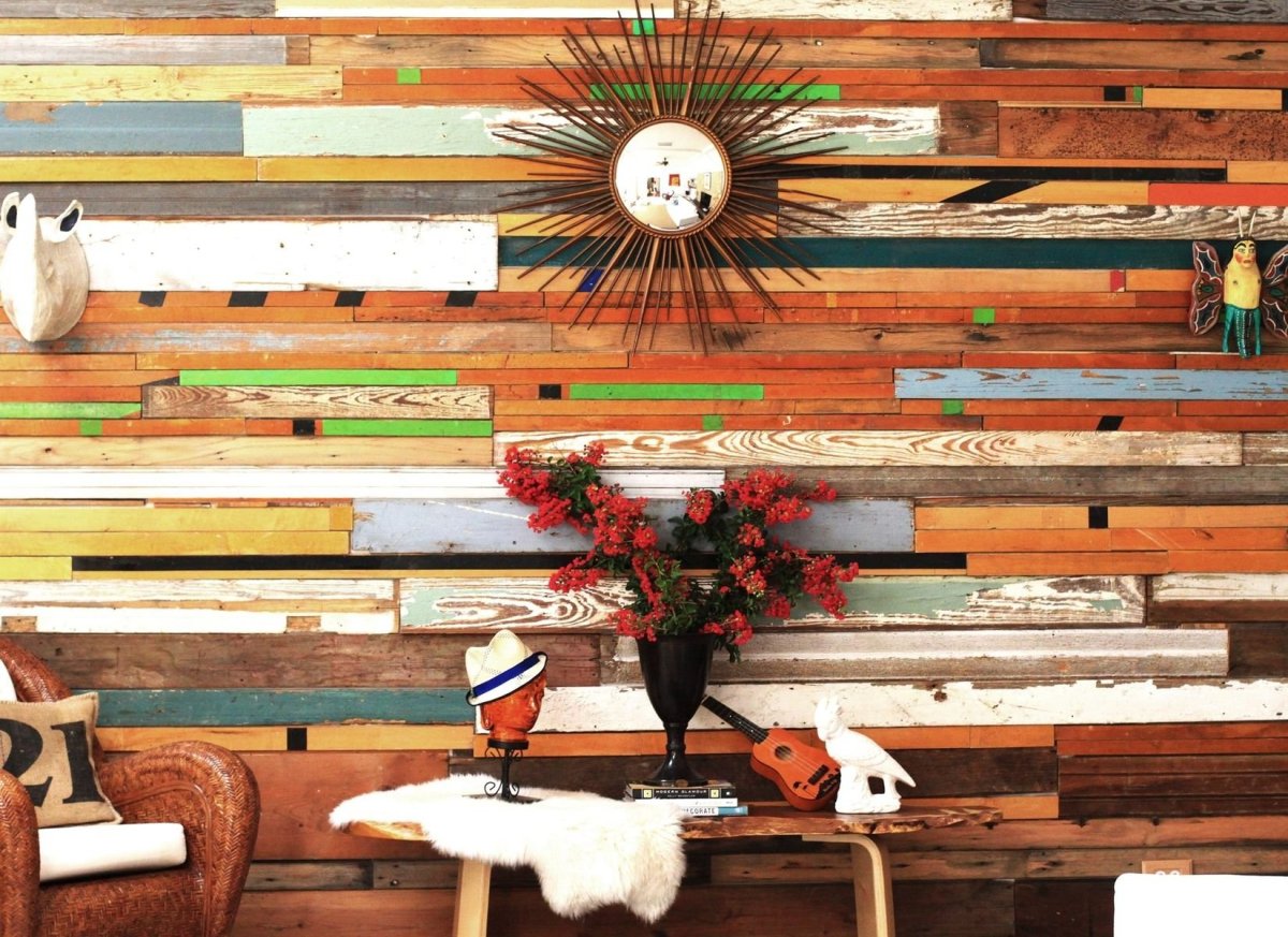 Старые доски в интерьере