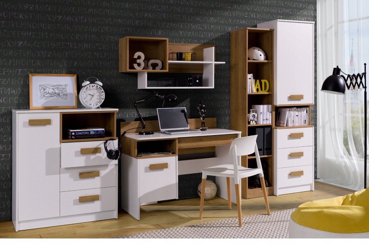 Детская с письменным столом