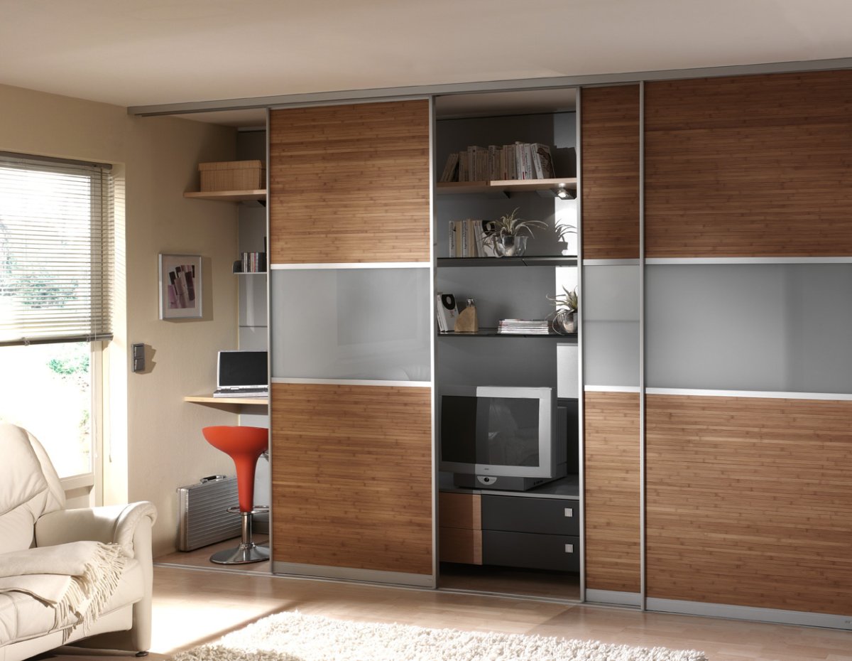 Шкаф купе со столом