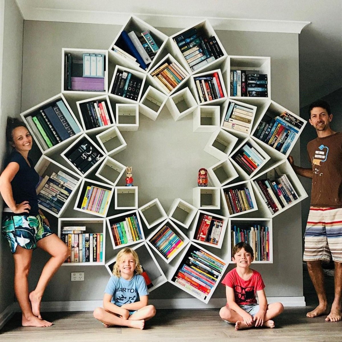 Креативные книжные полки