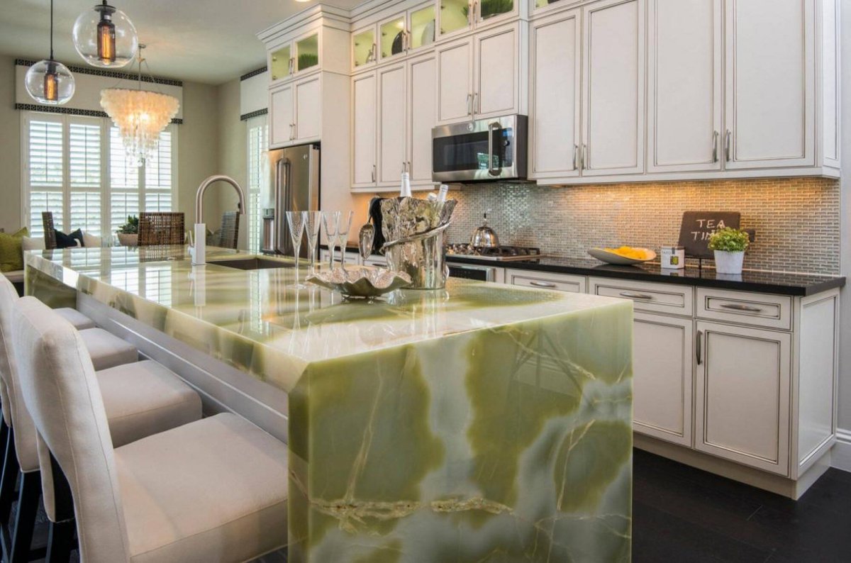 Столешница для кухни Оникс